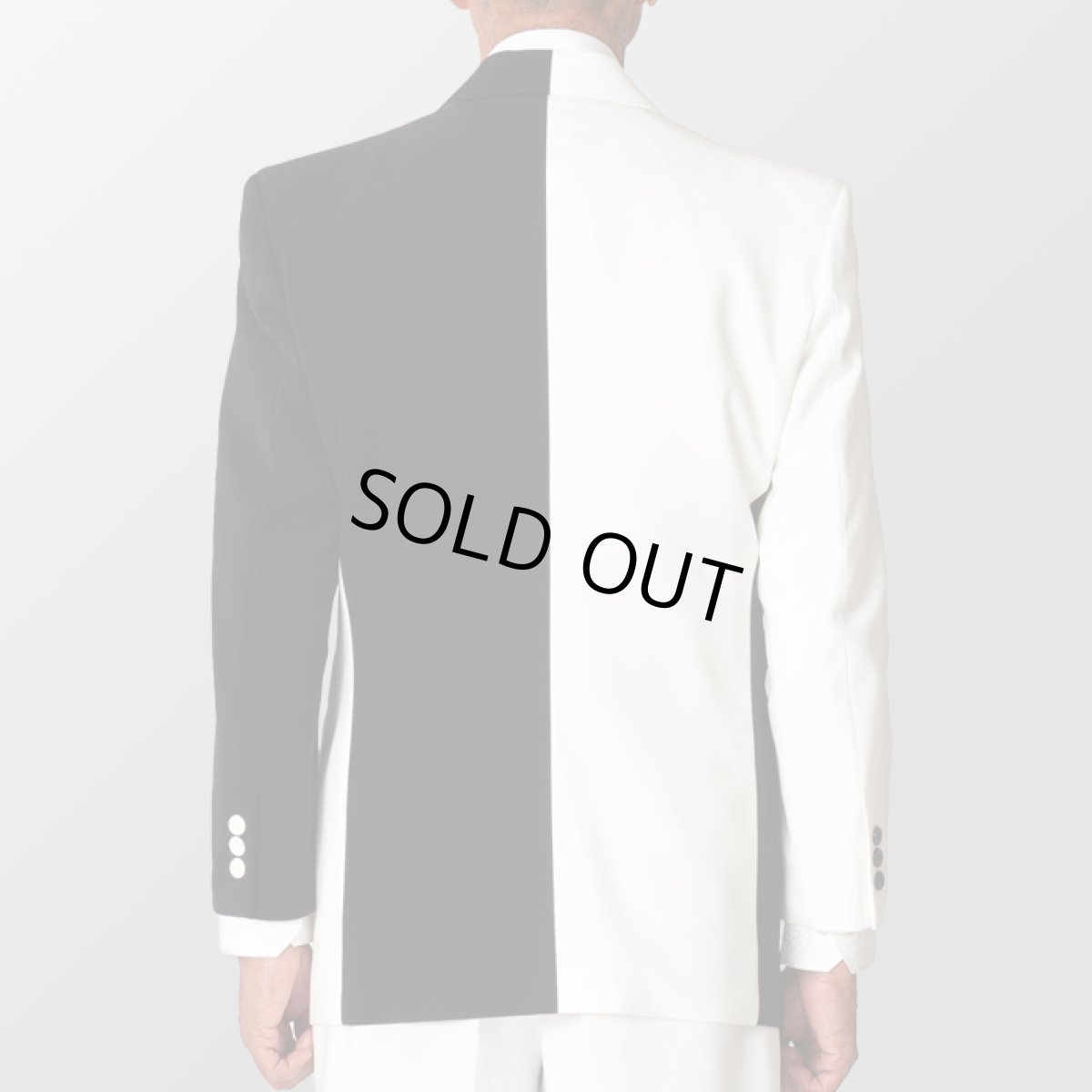 ホワイトXブラック